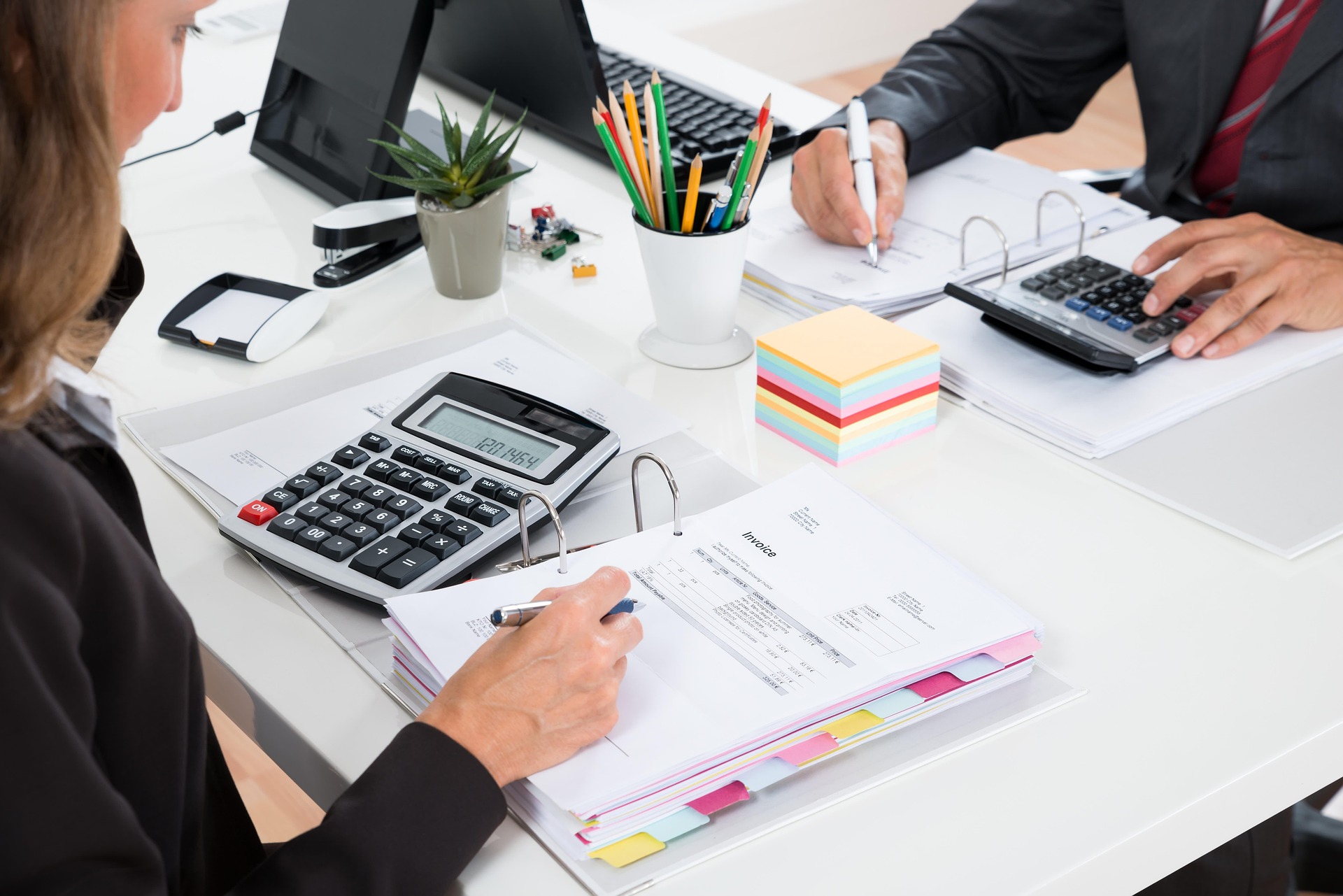 Combien coûte vraiment un agent IA ? (et comparaison avec un poste à temps partiel)